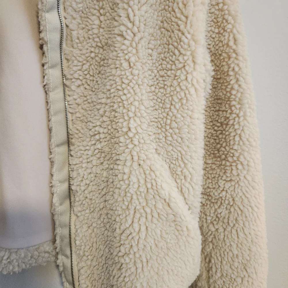 PacSun Cream Sherpa Zip Jacket XS/ S Cozy Teddy Fleece